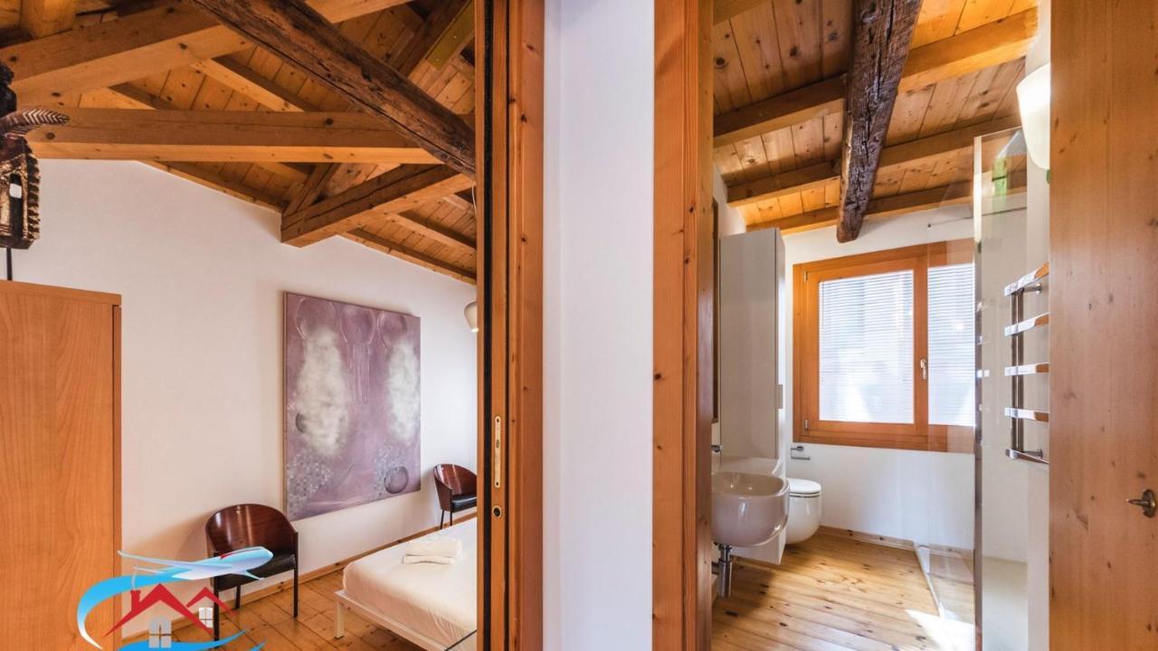 Au Nom De La Rose Lägenhet Venedig Exteriör bild